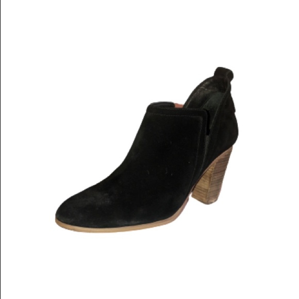 Vince Camuto Booties Black Suede Size 11